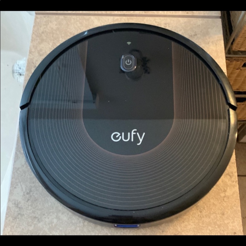 Eufy RoboVac 30C. Model: T2118. Color: Black